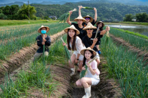 trải nghiệm làm Nông dân tại Nông Trại Tam Tinh (農夫青蔥體驗農場)